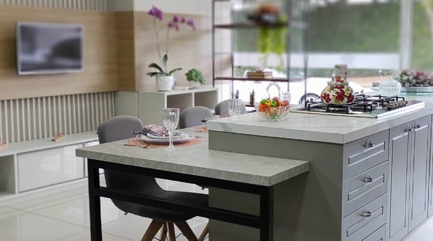 Cozinha americana integrada com sala de jantar